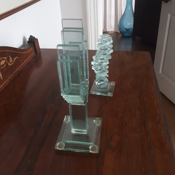 Lot - Two Glass Cacti - Picture 2 of 4